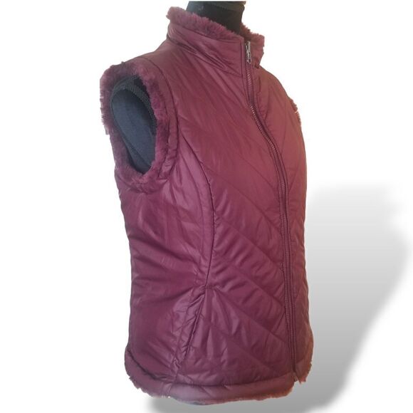 ⭐️ Nicole Miller Reversable Quilted/Faux Fur Vest Cabernet sz M - Picture 5 of 10